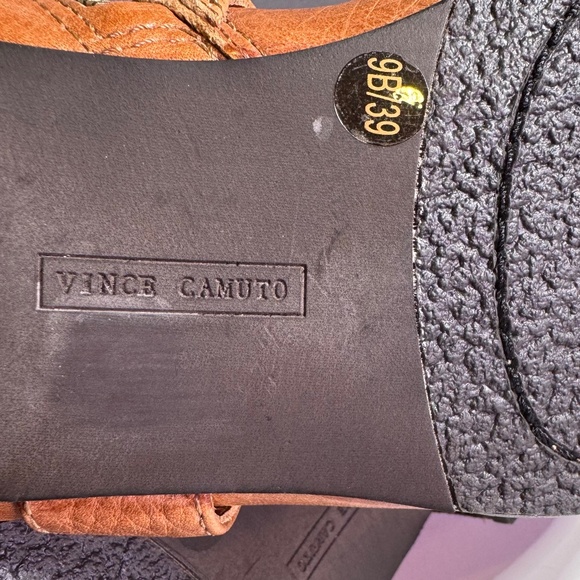 Vince Camuto Marvin Studded Leather Ankle Booties – Size 9 - Picture 6 of 6